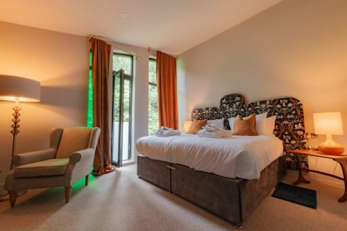 TDH_VenueShoot-64-min